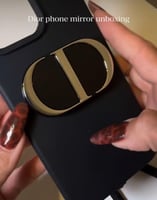 مراية مع حامل للجوال من ديور مع الكيس