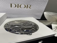 مراية فاخرة من ديور مع البوكس والكيس