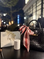 سكارف ديور مع البوكس وكيس ديور مزخرف