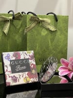 مراية قوتشي مع البوكس والكيس