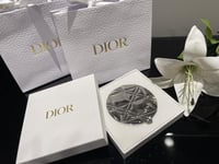 مراية فاخرة من ديور مع البوكس والكيس