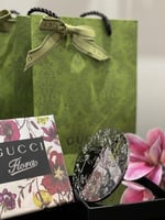 مراية قوتشي مع البوكس والكيس