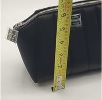 شنطة جفنشي مع بوكس