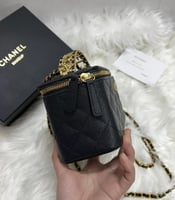 شنطة شانيل مع البوكس