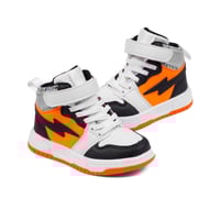 حذاء سنيكرز