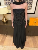 فستان أسود مطرز بخرز لماع فاخر