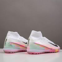 جزمة كرة قدم Nike