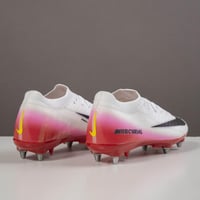 جزمة كرة قدم Nike