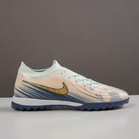 جزمة كرة قدم Nike