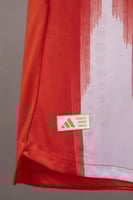 قميص بايرن ميونخ الاساسي 2026/2025