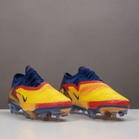 جزمة كرة قدم Nike