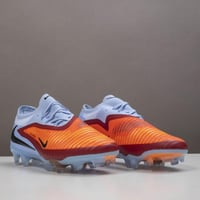 جزمة كرة قدم Nike