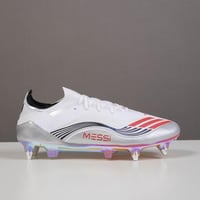 جزمة كرة قدم Nike