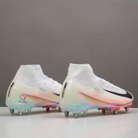 جزمة كرة قدم Nike