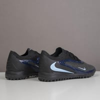 جزمة كرة قدم Nike