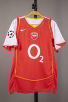 طقم ارسنال الاساسي كلاسيكي 2006