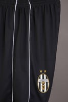 طقم اليوفي كلاسيكي