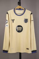 طقم برشلونة الاساسي كم طويل 2026/2025