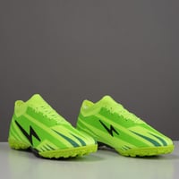 جزمة كرة قدم