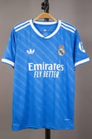 طقم ريال مدريد الاحتياطي 2025/2026