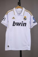 طقم ريال مدريد 2013