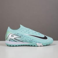 جزمة كرة قدم Nike