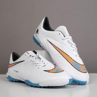 جزمة كرة قدم Nike