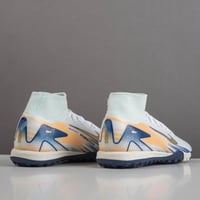 جزمة كرة قدم Nike