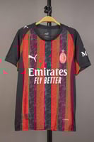 قميص ميلان الاساسي 2025/2026