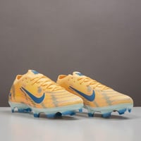 جزمة كرة قدم Nike