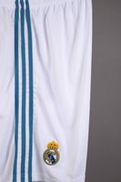 طقم ريال مدريد الاساسي 2016/2017