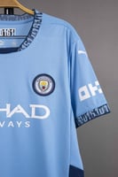 طقم مانشيستر سيتي الاساسي 2024/2025