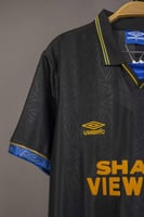 قميص مانشستر يونايتد كلاسيك 1993