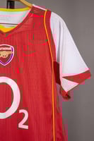 طقم ارسنال الاساسي كلاسيكي 2006