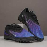 جزمة كرة قدم Nike