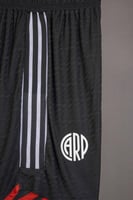 طقم ليفر بليت الاحتياطي 2025/2026