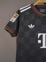 طقم بايرن ميونخ اطفال 2025/2026