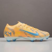 جزمة كرة قدم Nike