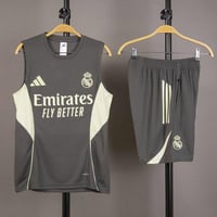 طقم تمارين ريال مدريد 2025/2026