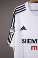 طقم ريال مدريد الاساسي 2005 | جامبو