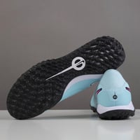 جزمة كرة قدم Nike