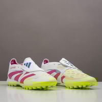 جزمة كرة قدم Adidas