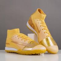 جزمة كرة قدم Nike