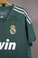 قميص ريال مدريد كلاسيك 2012