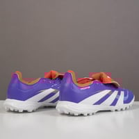 جزمة كرة قدم Adidas