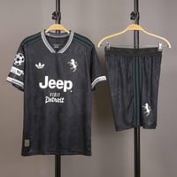 طقم يوفينتوس الاحتياطي 2026/2025