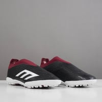 جزمة كرة قدم