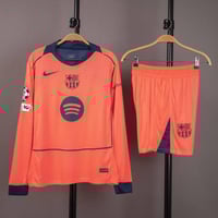 طقم برشلونة الاحتياطي كم طويل 2026/2025