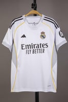 طقم ريال مدريد الاساسي 2026/2025