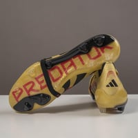 جزمة كرة قدم Adidas